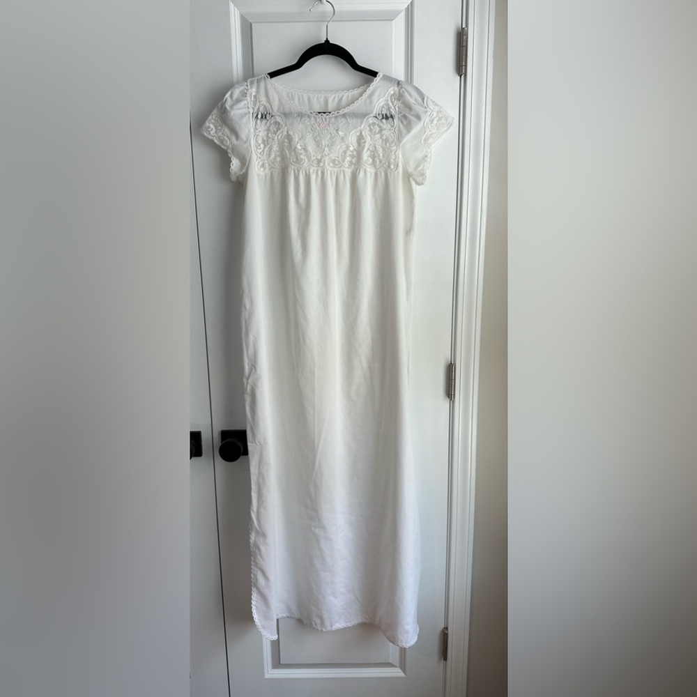 Vintage Shadowline Women’s Lace Floral Embroidered Nightgown White Size Small